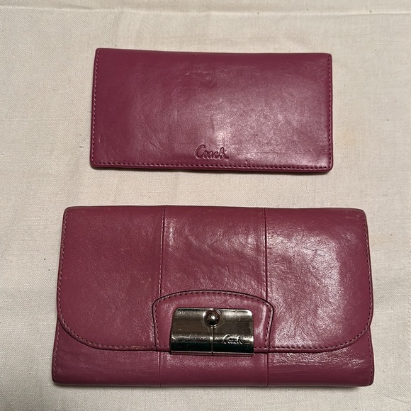 Coach Wallet - Picture 2 of 5